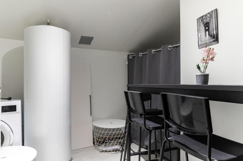 Hsh Batignolles Sauffroy Charming Apartment 8P 巴黎 外观 照片